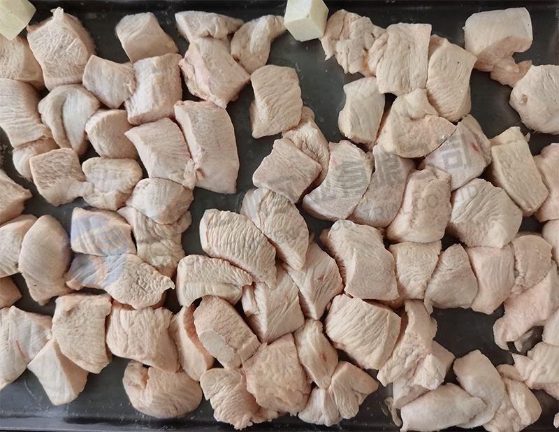 雞肉凍干，食品凍干機(jī)應(yīng)用于雞肉真空冷凍干燥